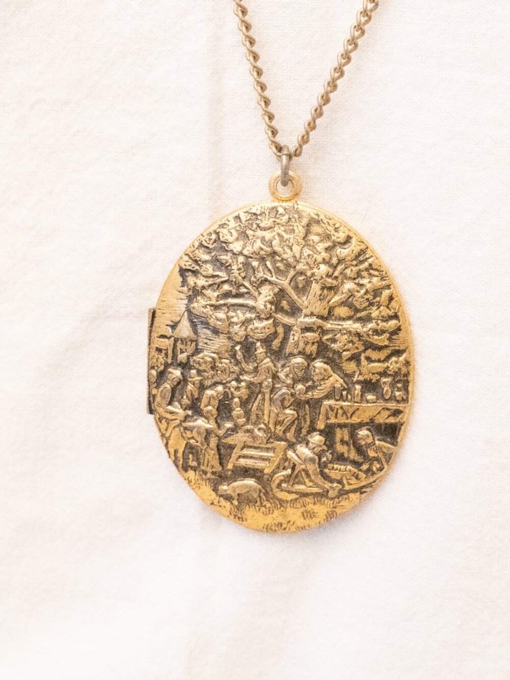 Large Gold-tone (Brass) Locket, Molded Design, Cable Chain